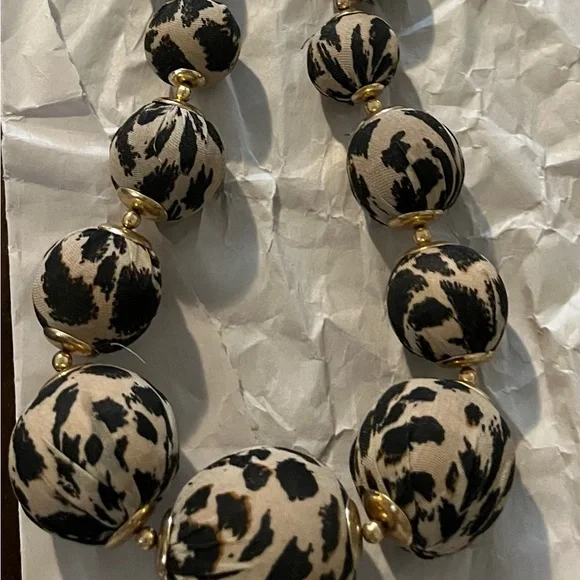 Chunky Fabric Bead Necklace in Black and Cream - Picture 2 of 2